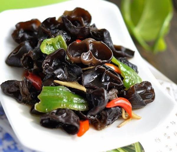 "Thuốc bổ máu tự nhiên" không phải táo đỏ mà là 3 món dân dã của người Việt: Ăn 2 lần mỗi tuần để bổ máu, mát gan và chống lão hóa!- Ảnh 2.