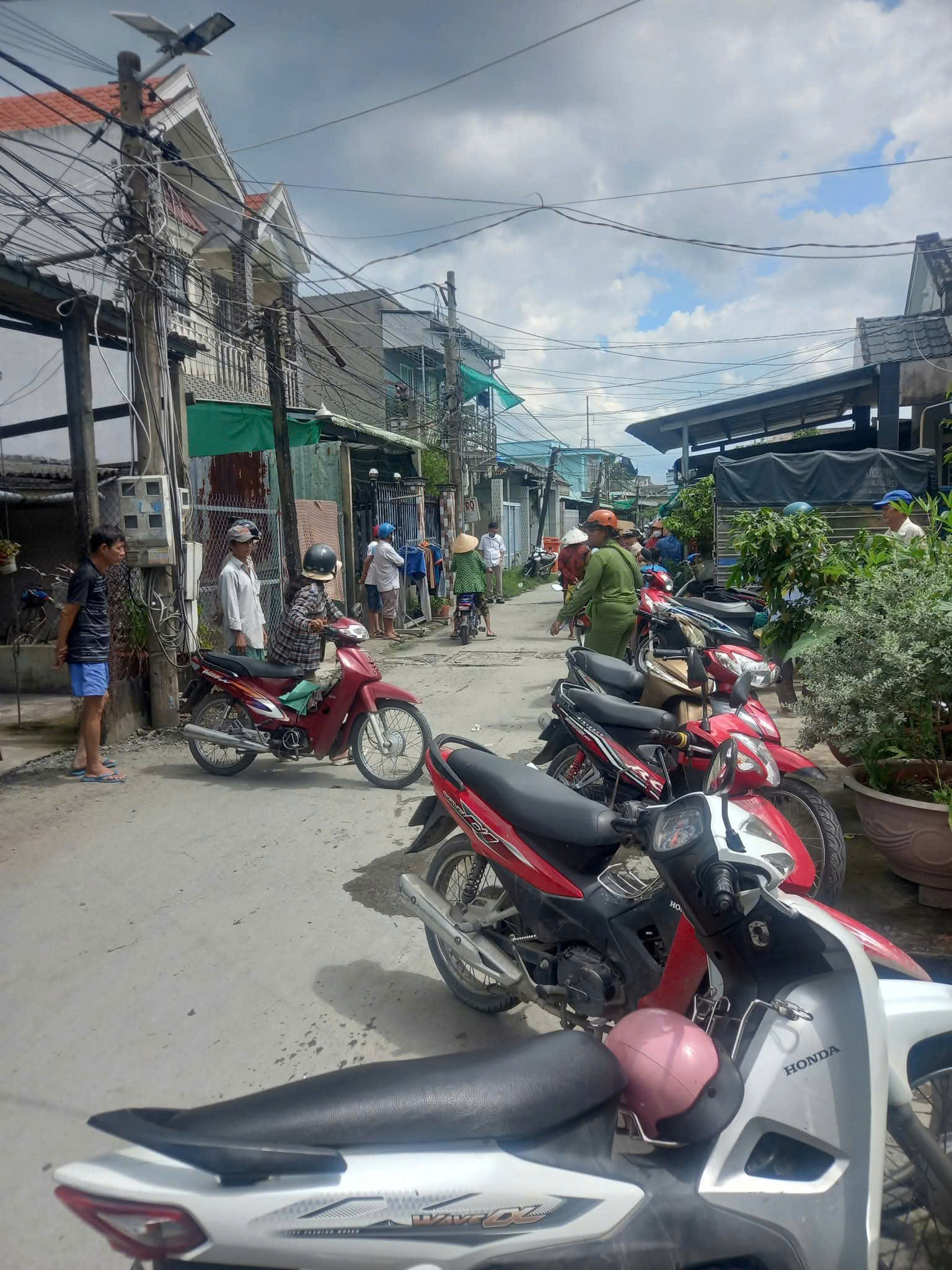 Công an điều tra vụ 3 thi thể trong phòng trọ ở Đồng Tháp gây chấn động- Ảnh 3.