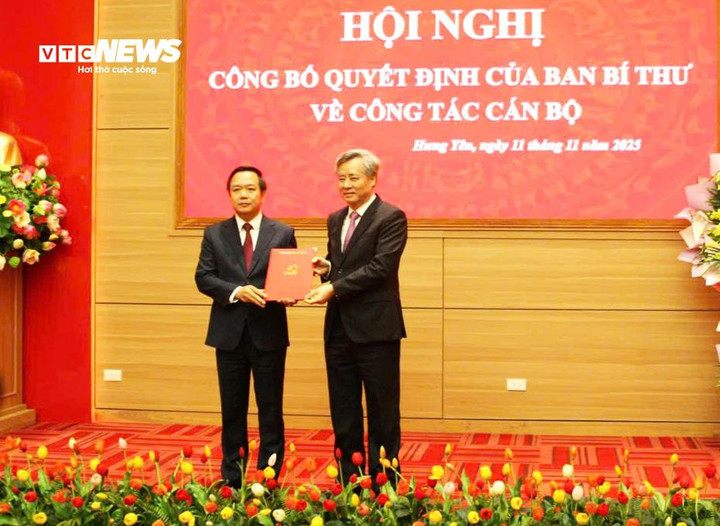 Chủ tịch tỉnh Ninh Bình Phạm Quang Ngọc làm Phó Bí thư Tỉnh ủy Hưng Yên- Ảnh 1.