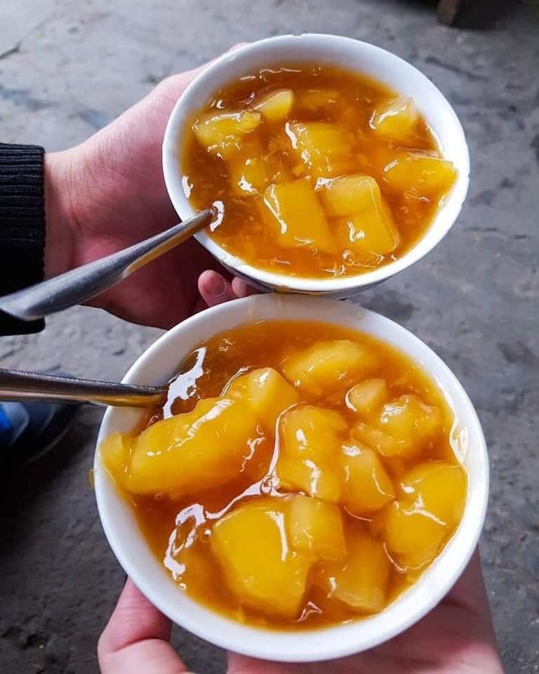 Khách Tây trầm trồ khi ăn món bình dân chỉ vài nghìn trong chợ Việt, nhận xét: Khách Tây trầm trồ khi ăn món bình dân chỉ vài nghìn trong chợ Việt, nhận xét: