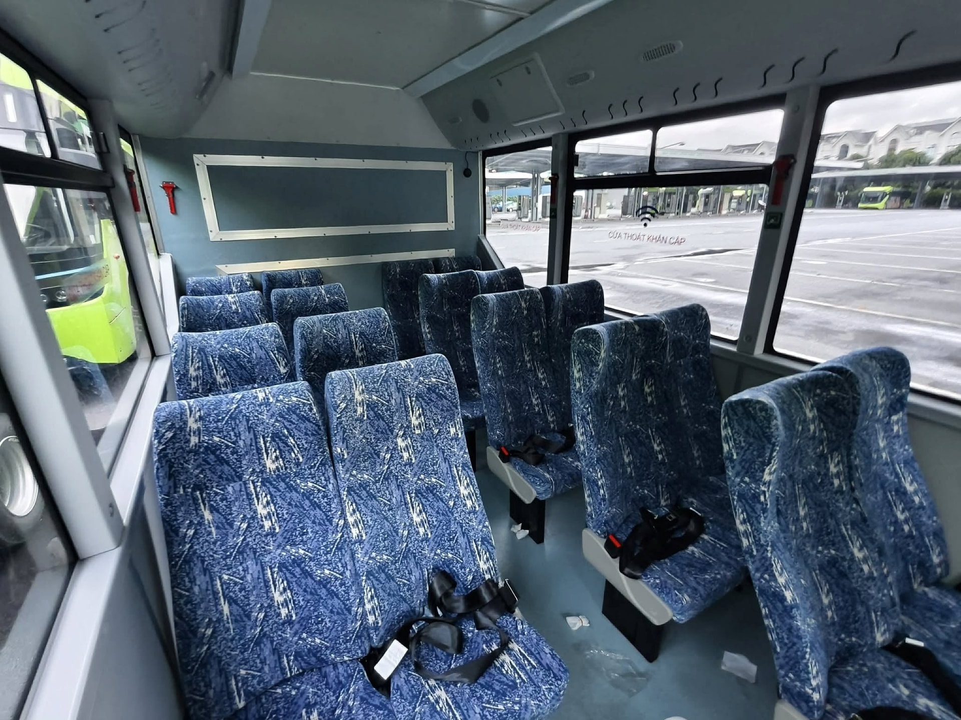 Ra mắt xe chuyên chở học sinh VinFast, không xe nào ở Việt Nam hiện đại bằng: Trang bị những gì?- Ảnh 2.