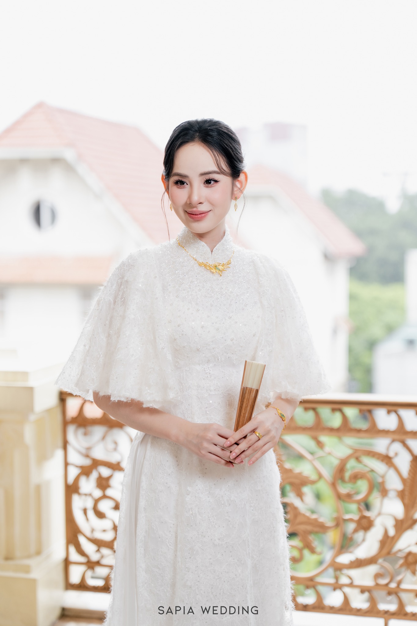 Chân dung thiếu gia Việt cưới mỹ nhân có "nụ cười triệu view" hot nhất hôm nay- Ảnh 2.