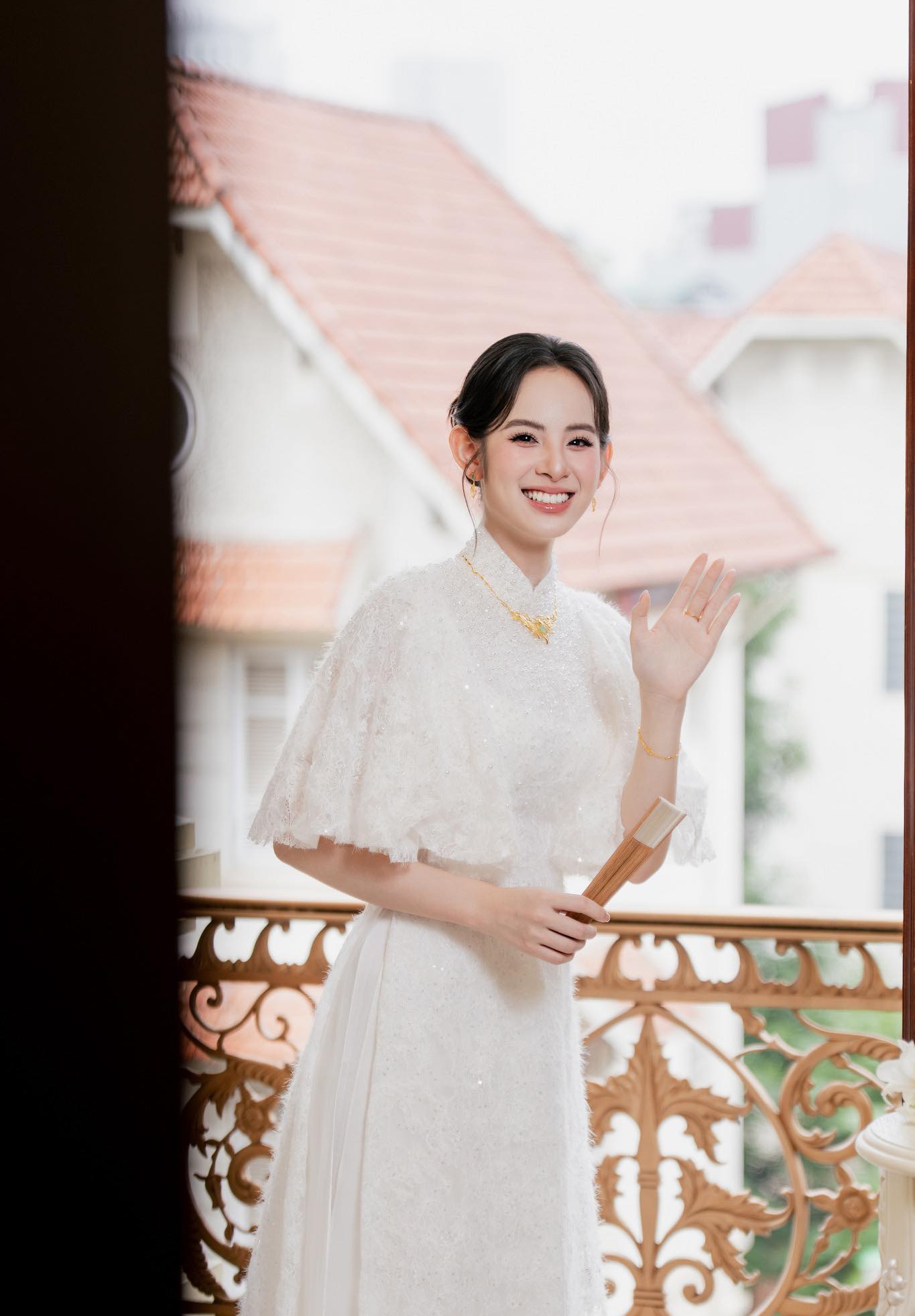 Lễ đón dâu của Hương Liên: Cô dâu đeo sính lễ 200 triệu khoe viusal nức nở, 1 chi tiết bí ẩn gây bàn tán- Ảnh 3.