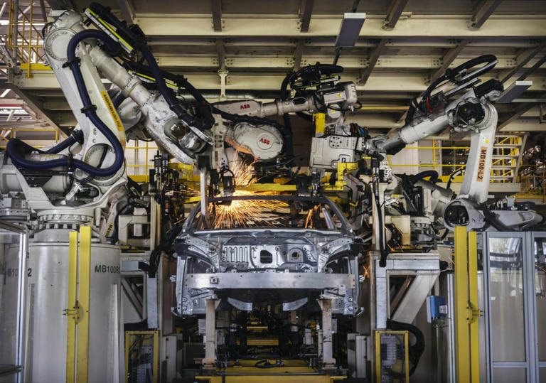 1.000.000 chọi 1: Cũng giống quá khứ, thứ này Trung Quốc chỉ cần "búng tay" là thành ông vua thế giới?- Ảnh 2.