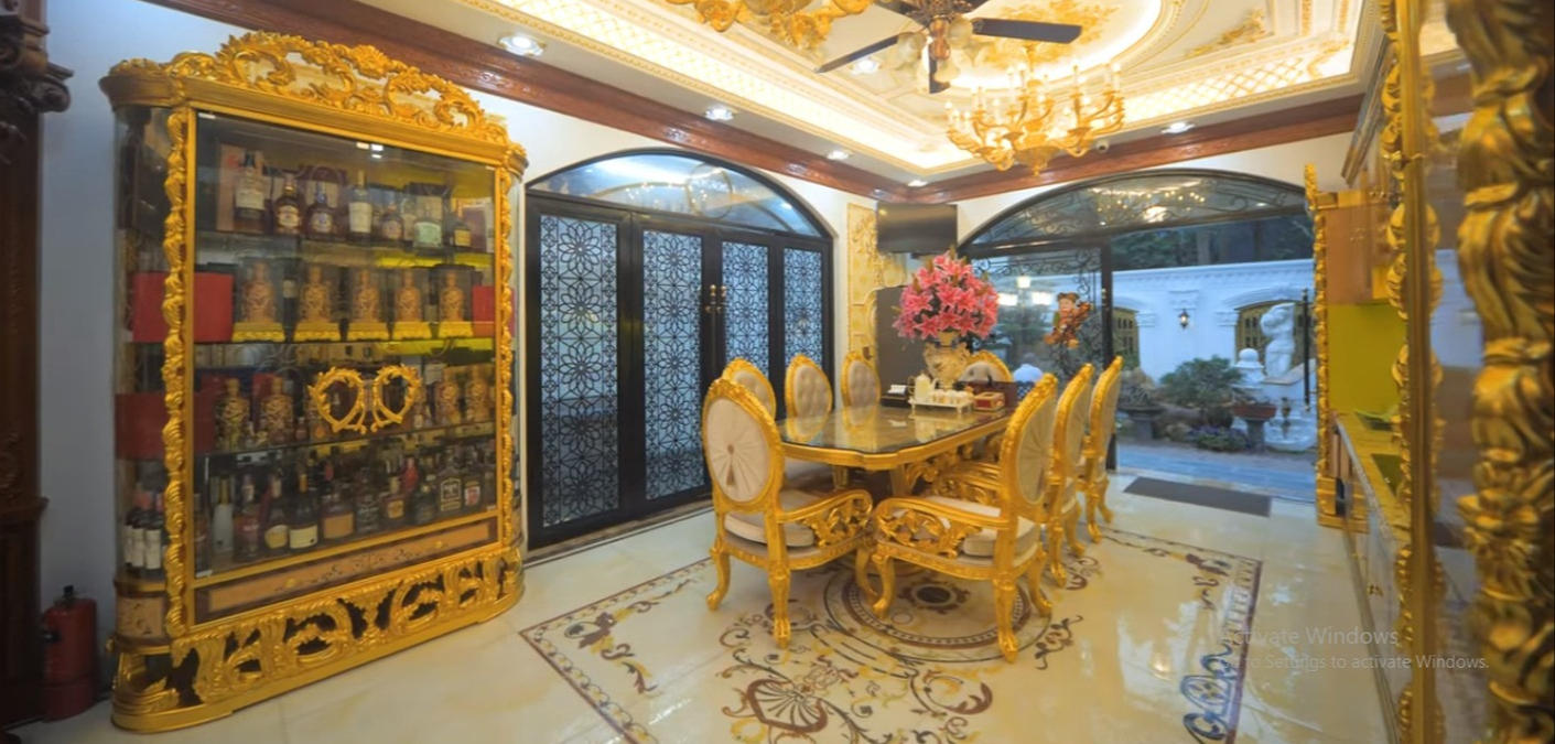 Biệt thự dát vàng nổi tiếng nhất Bắc Ninh, riêng bộ bàn ghế đã 1 tỷ đồng- Ảnh 9.