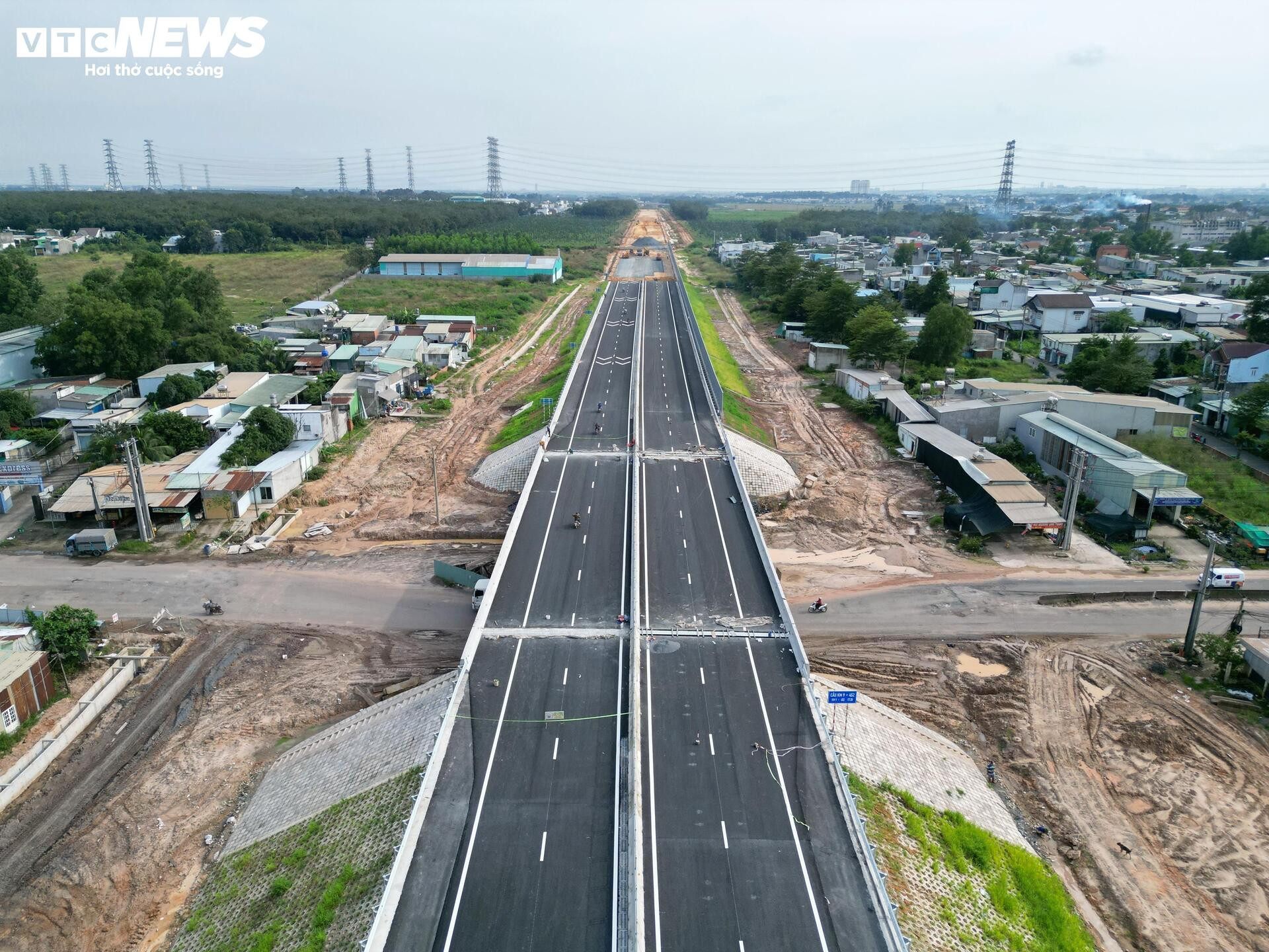 Cận kề ngày thông xe, cao tốc Biên Hòa - Vũng Tàu qua Đồng Nai hiện ra sao?- Ảnh 17.