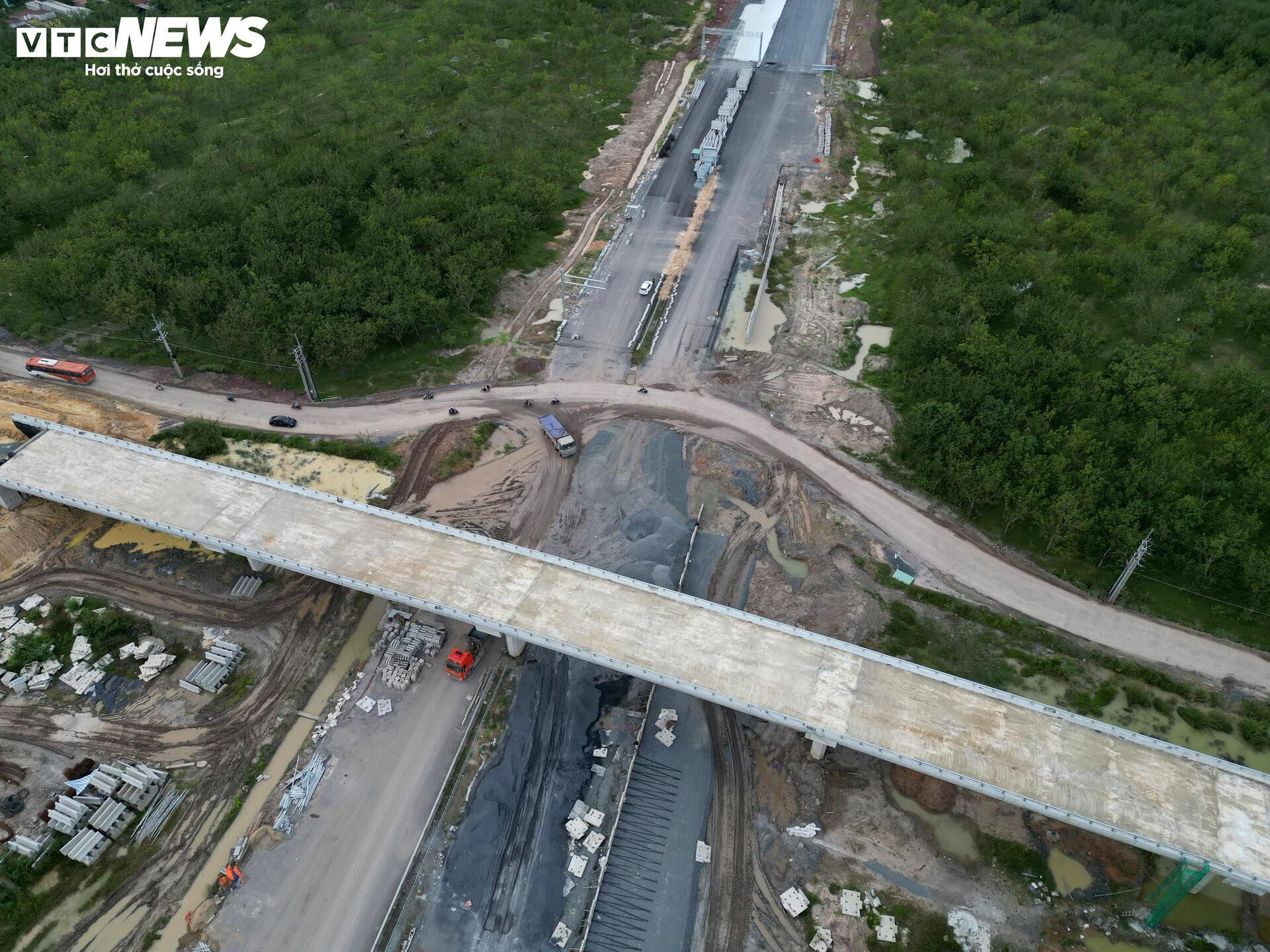 Cận kề ngày thông xe, cao tốc Biên Hòa - Vũng Tàu qua Đồng Nai hiện ra sao?- Ảnh 11.