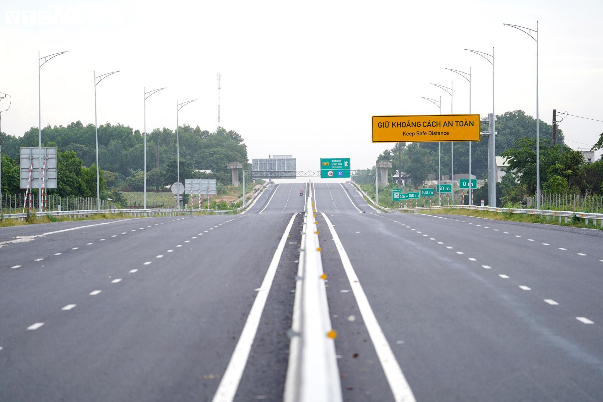 Cận kề ngày thông xe, cao tốc Biên Hòa - Vũng Tàu qua Đồng Nai hiện ra sao?- Ảnh 2.