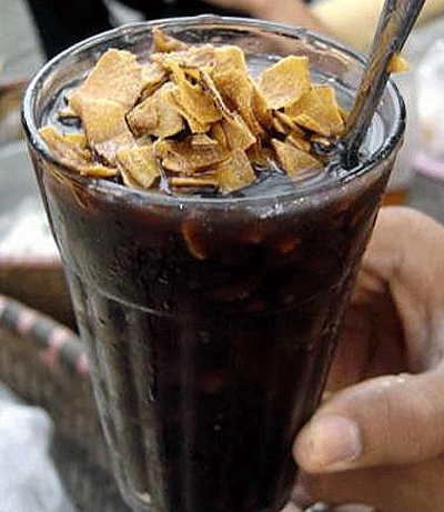 Khách Tây trầm trồ khi ăn món bình dân chỉ vài nghìn trong chợ Việt, nhận xét: Khách Tây trầm trồ khi ăn món bình dân chỉ vài nghìn trong chợ Việt, nhận xét: