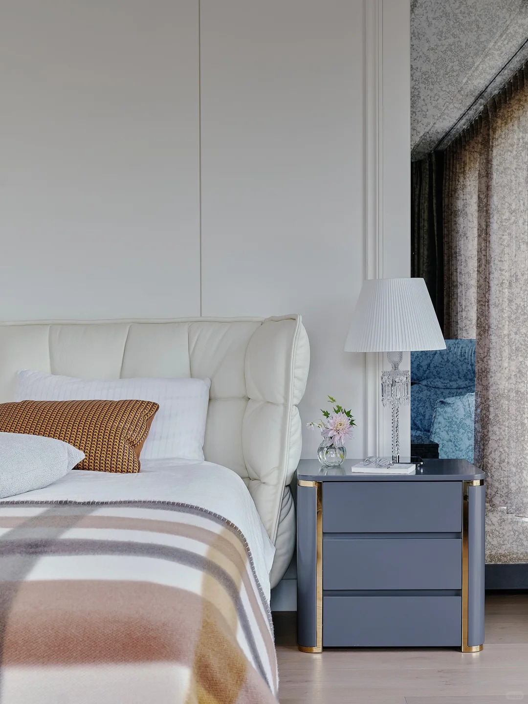 Cứ ngỡ "dì Tuyết" Vương Lâm U60 chỉ biết đóng vai ác: Sau 2 lần đổ vỡ, bà mẹ đơn thân decor biệt thự 300m2 thành nơi chữa lành cực phẩm, ai nhìn thấy cũng phải thốt lên quá sang!- Ảnh 13. Cứ ngỡ "dì Tuyết" Vương Lâm U60 chỉ biết đóng vai ác: Sau 2 lần đổ vỡ, bà mẹ đơn thân decor biệt thự 300m2 thành nơi chữa lành cực phẩm, ai nhìn thấy cũng phải thốt lên quá sang!- Ảnh 13.