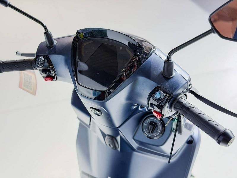 Hãng xây nhà máy ở Bình Dương ra mắt xe tay ga hybrid đầu tiên: phanh ABS, siêu tiết kiệm xăng, đe dọa thay thế Honda SH125- Ảnh 1.