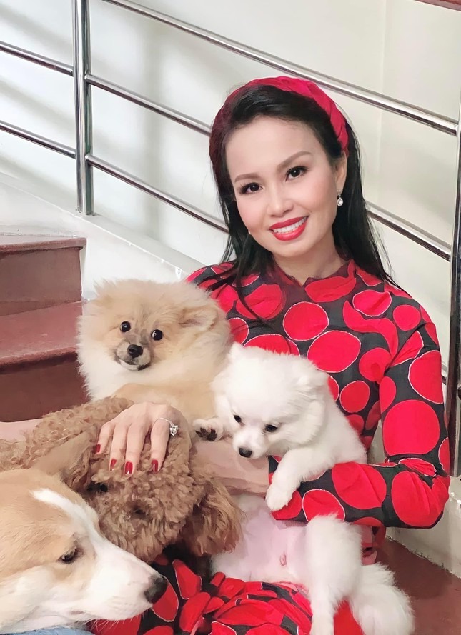 "Nữ hoàng dân ca" Việt ở biệt thự 20 tỷ đồng- Ảnh 1.