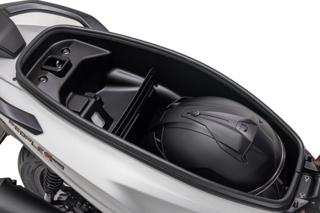 Hãng xây nhà máy ở Bình Dương ra mắt xe tay ga hybrid đầu tiên: phanh ABS, siêu tiết kiệm xăng, đe dọa thay thế Honda SH125- Ảnh 7.