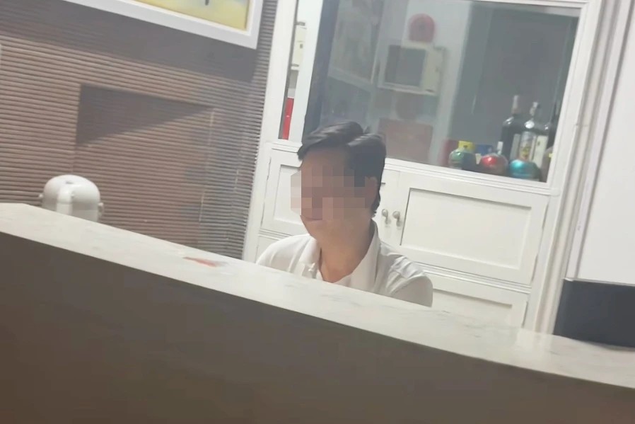 Khách sạn Hàng Cháo lên tiếng vụ 'đuổi' khách nhận phòng lúc 2h sáng, dù khách đã thanh toán đủ 3 ngày tiền thuê- Ảnh 1.