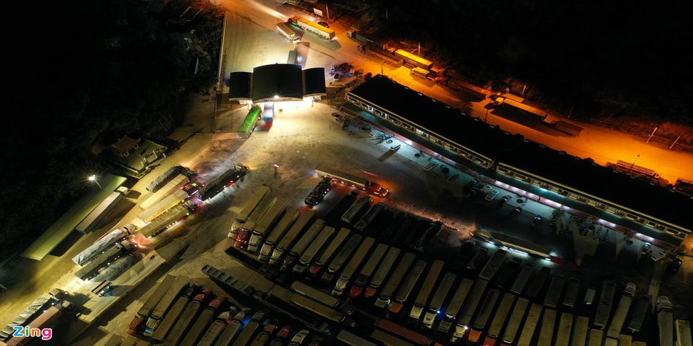Đúng 18h30, xe tải Trung Quốc không người lái, sẽ di chuyển vào ban đêm sang Việt Nam- Ảnh 1. Đúng 18h30, xe tải Trung Quốc không người lái, sẽ di chuyển vào ban đêm sang Việt Nam- Ảnh 1.