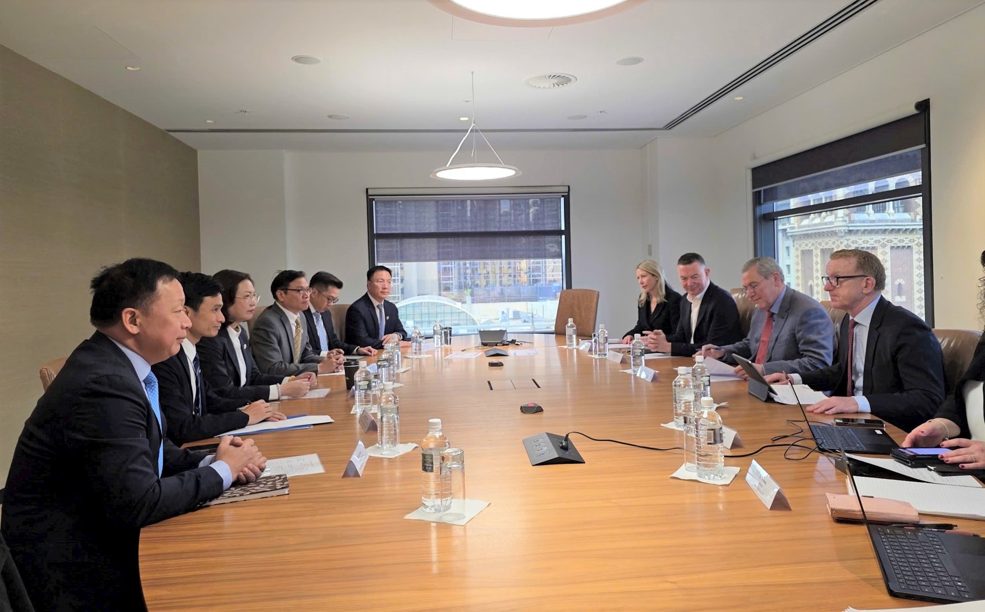 Vanguard chuẩn bị mở tài khoản đầu tư ngay sau khi chứng khoán Việt Nam được nâng hạng- Ảnh 1.