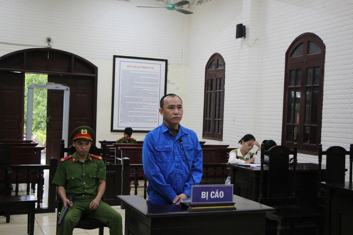 "Nổ” quen Chánh án TAND TP HCM, thợ làm giày chiếm đoạt 645 triệu đồng- Ảnh 1.