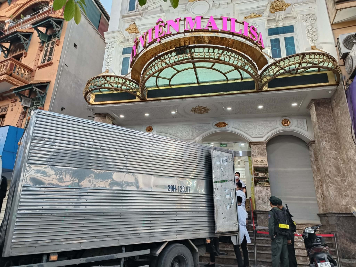 Khám xét cả ngày, công an thu giữ nhiều tài liệu tại Mailisa Hà Nội, Đắk Lắk- Ảnh 13.