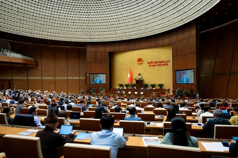 Quốc hội 'chốt' tăng trưởng GDP năm 2026 trên 10%, GDP bình quân đầu người đạt 5.400-5.500 USD - Ảnh 2.