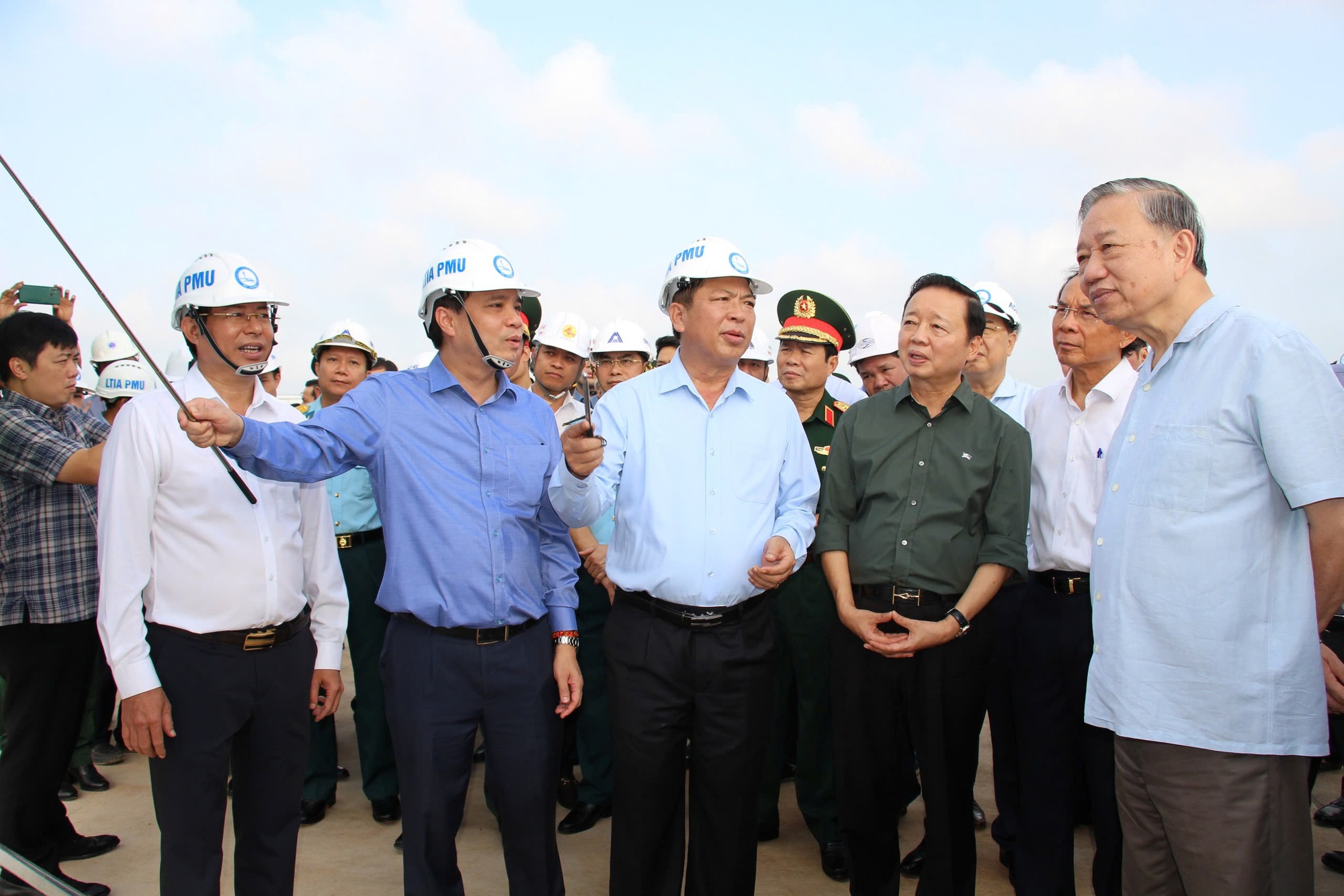 Tổng Bí thư Tô Lâm kiểm tra dự án sân bay Long Thành- Ảnh 3.