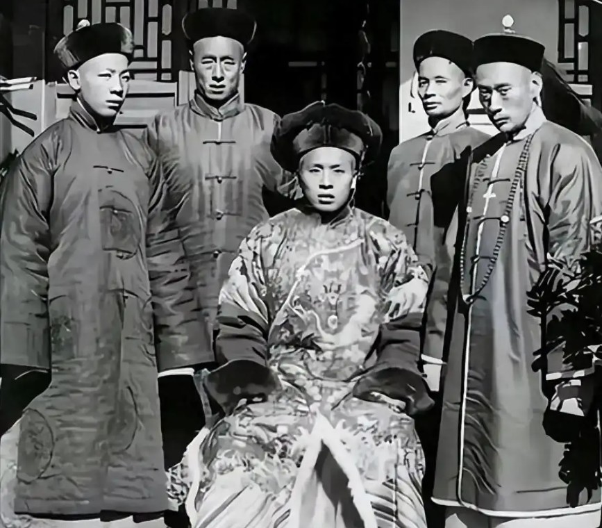 Võ công của đại nội cao thủ cuối cùng triều Thanh lợi hại thế nào: Phim ảnh cũng khó truyền tải hết- Ảnh 2. Võ công của đại nội cao thủ cuối cùng triều Thanh lợi hại thế nào: Phim ảnh cũng khó truyền tải hết- Ảnh 2.