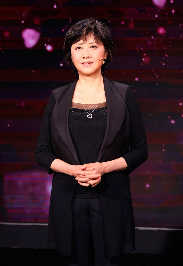 Mỹ nhân đẹp nhất "Tây du ký" U80 trẻ như 40: Có nguyên tắc ăn "1 ít, 1 nhiều" chống già, khỏe xương khớp, đi đứng nhanh nhẹn như thanh niên lại còn tràn đầy khí chất- Ảnh 5.