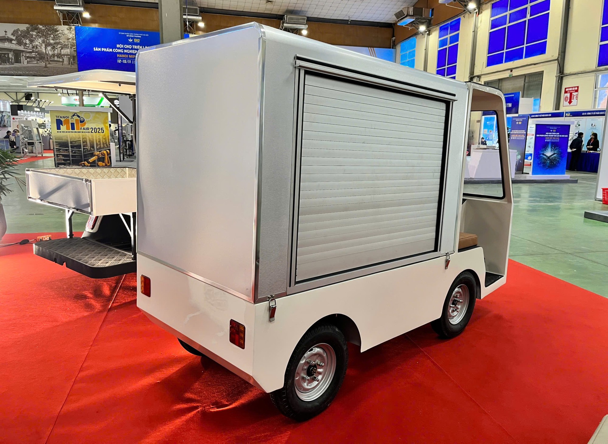 Đây là mẫu xe tải điện mini do người Việt tự thiết kế: Nội địa hoá 70%, giá dự kiến 35 triệu đồng- Ảnh 2.