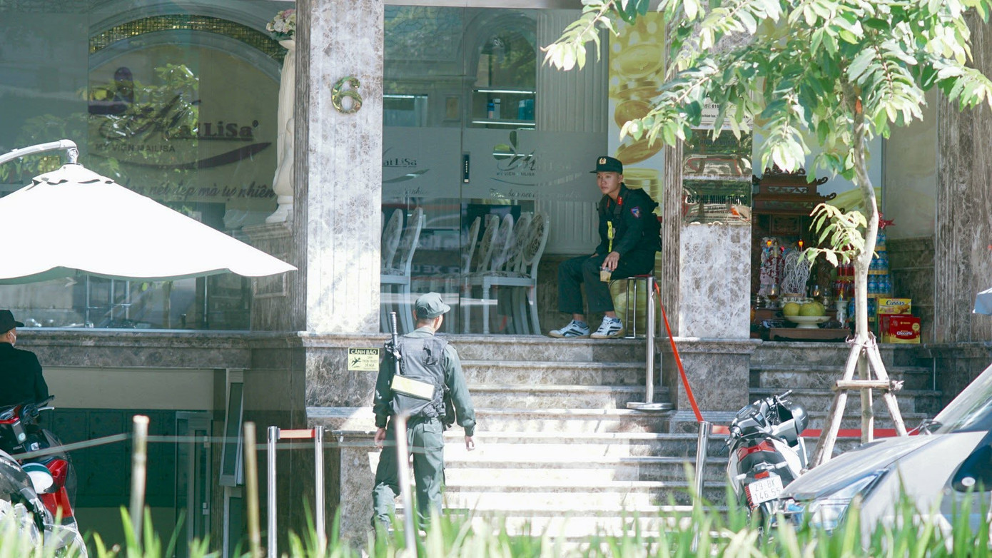 CẬP NHẬT: Công an đồng loạt có mặt tại nhiều cơ sở thuộc hệ thống Thẩm mỹ viện Mailisa- Ảnh 12.