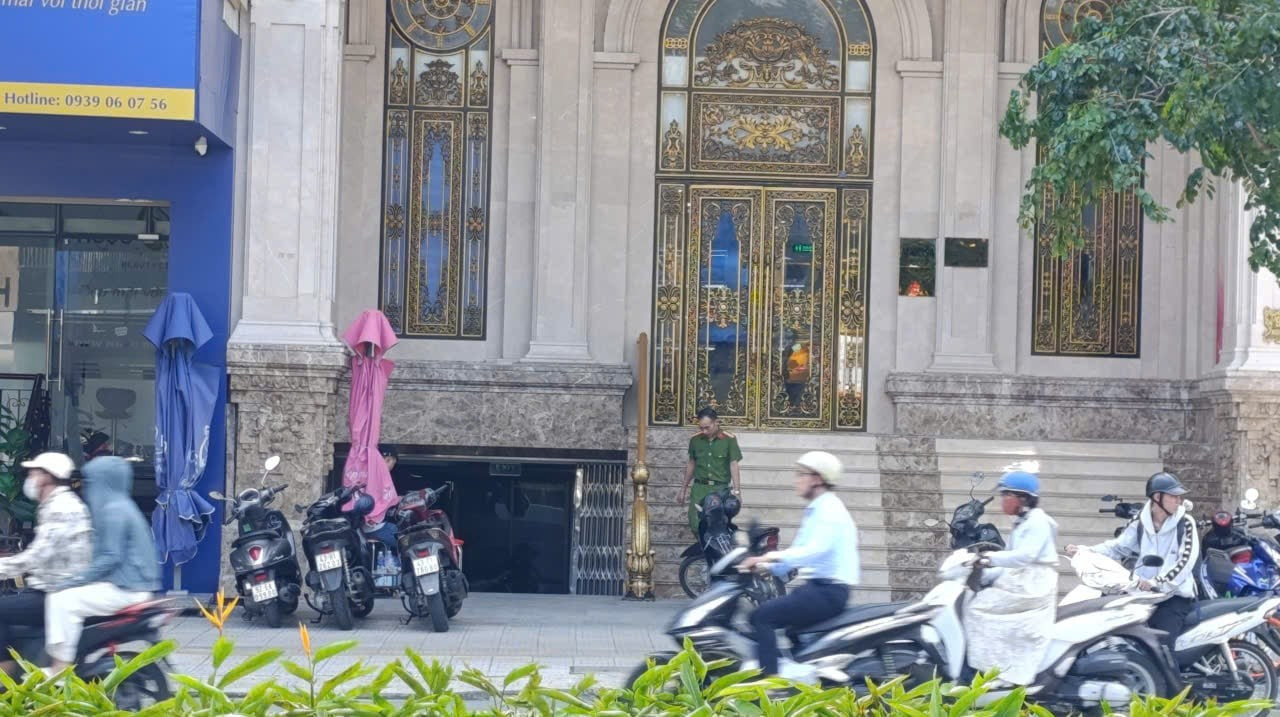 CẬP NHẬT: Công an đồng loạt có mặt tại nhiều cơ sở thuộc hệ thống Thẩm mỹ viện Mailisa- Ảnh 5.