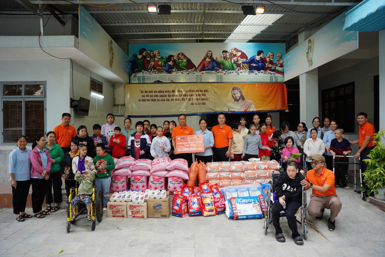 Sinh nhật đặc biệt - Khi hạnh phúc được gieo từ những điều nhỏ bé- Ảnh 2. Sinh nhật đặc biệt - Khi hạnh phúc được gieo từ những điều nhỏ bé- Ảnh 2.