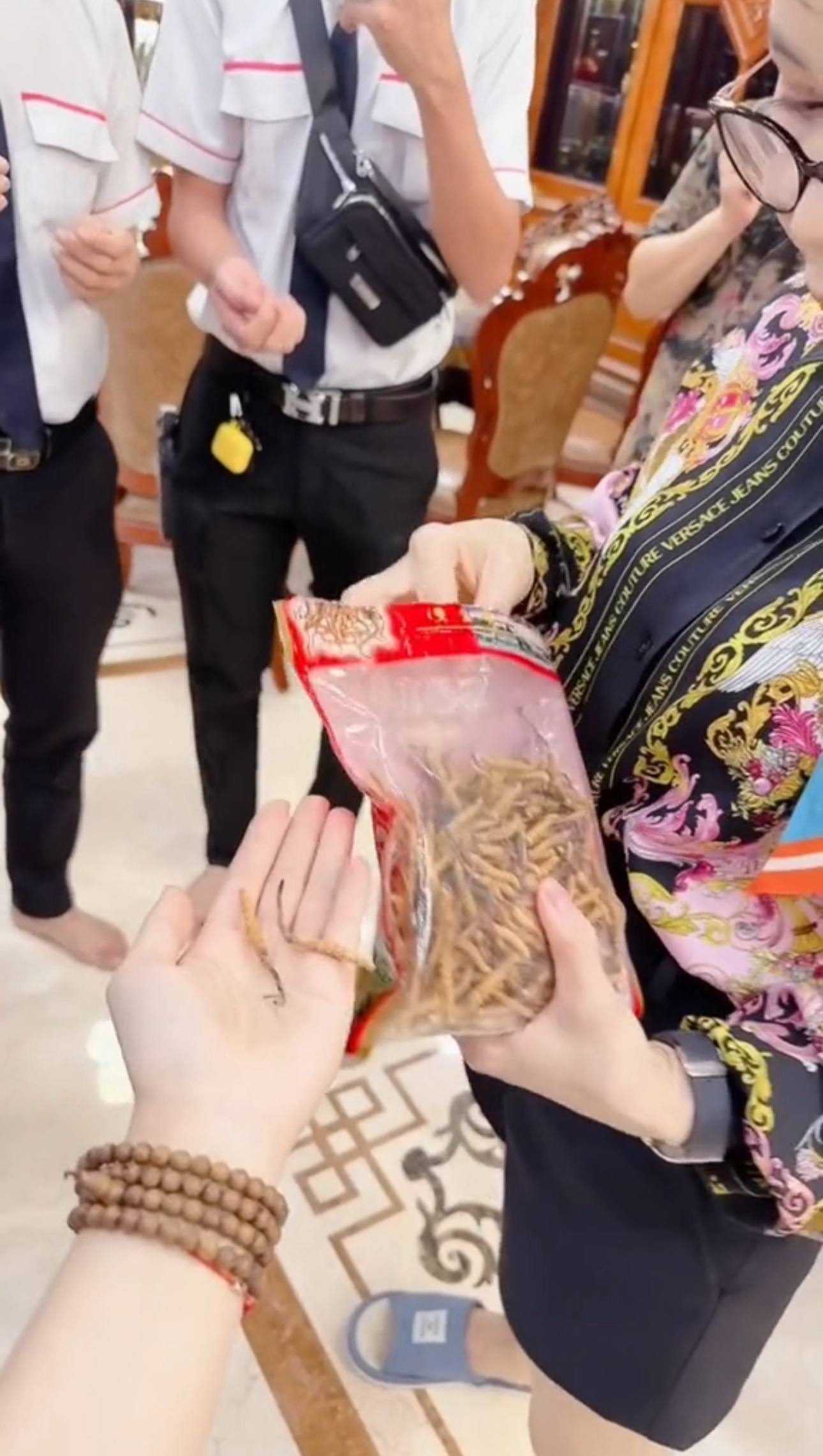 Bữa sáng bạc triệu của nhân viên Mailisa- Ảnh 3.