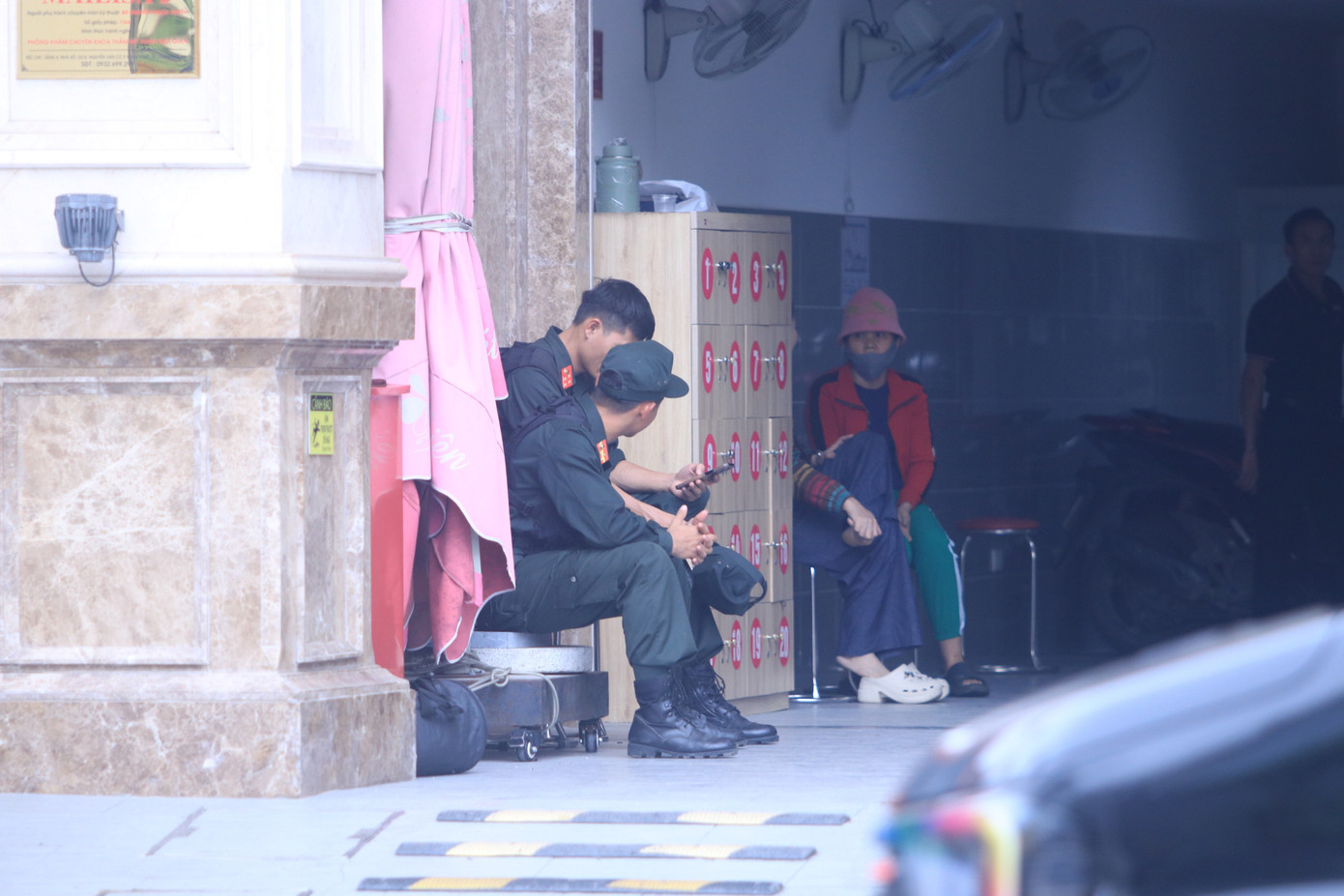 CẬP NHẬT: Công an đồng loạt có mặt tại nhiều cơ sở thuộc hệ thống Thẩm mỹ viện Mailisa- Ảnh 3.