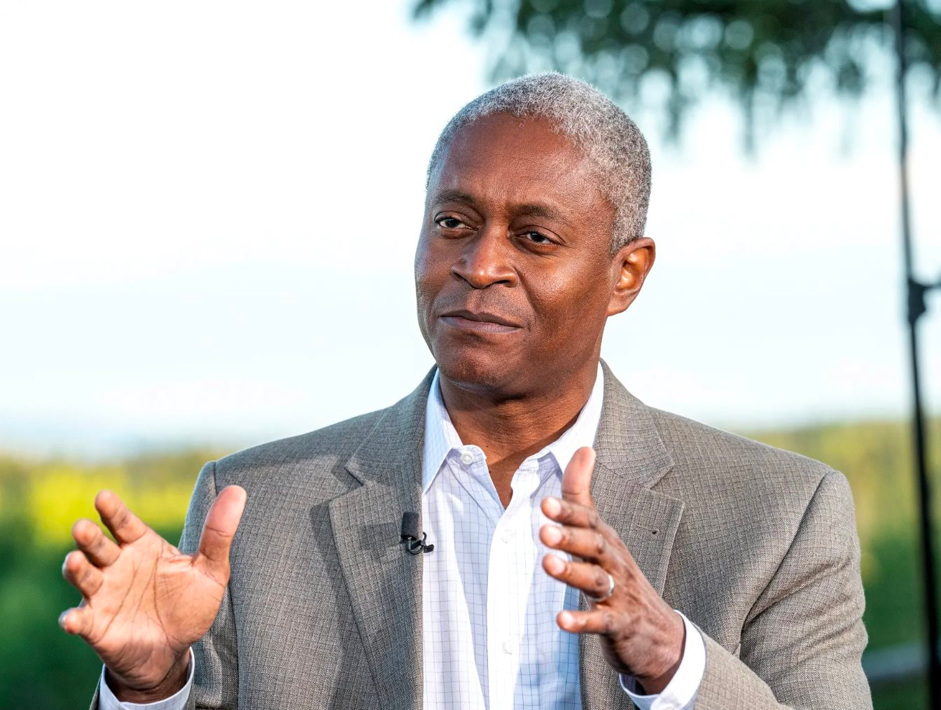 Hai quan chức Fed phản đối hạ lãi suất trong cuộc họp tháng 12- Ảnh 3.