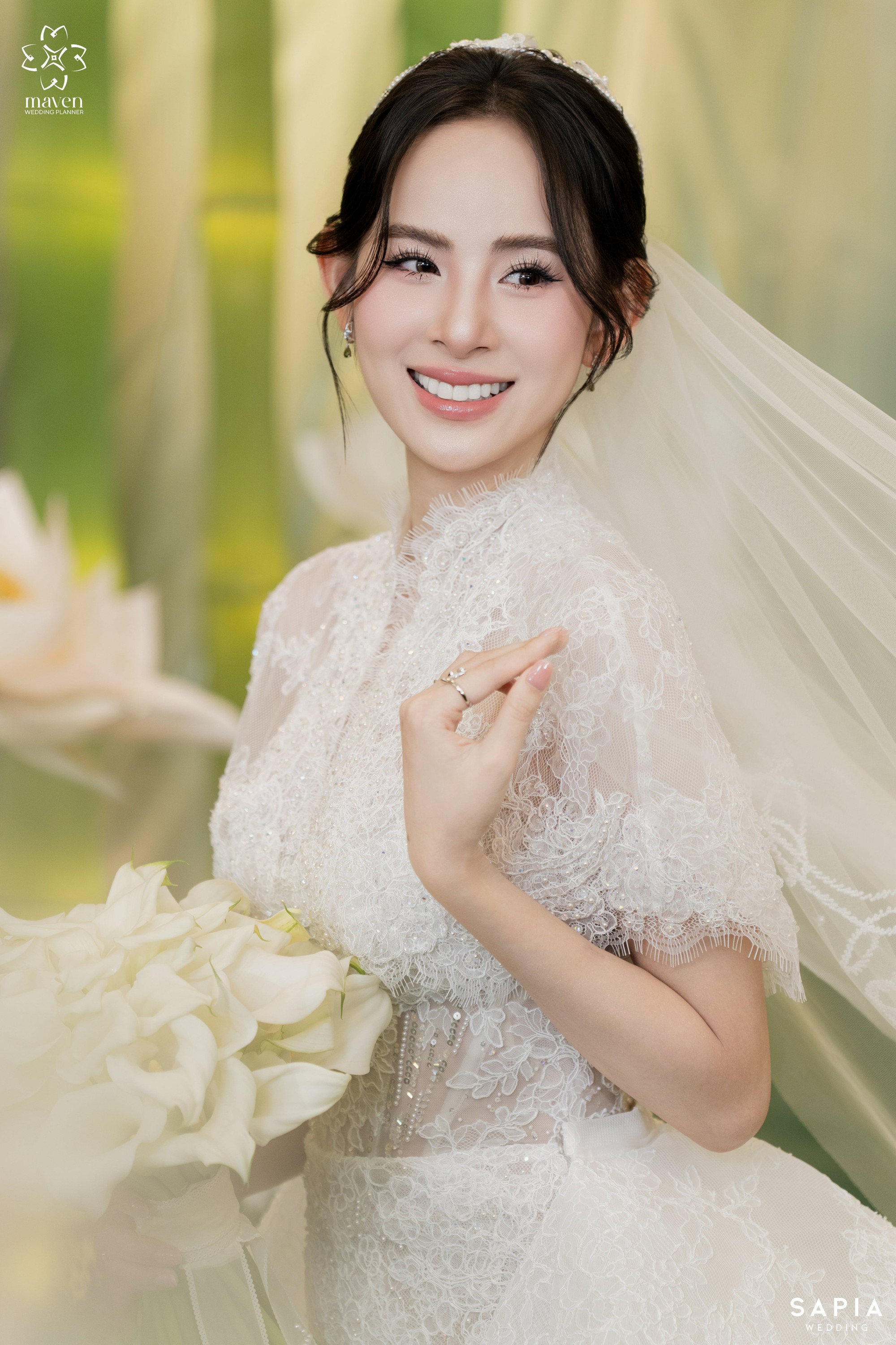 Hương Liên cưới con trai cựu chủ tịch hôm nay: Mẹ chồng và mẹ ruột được khen nức nở- Ảnh 8.