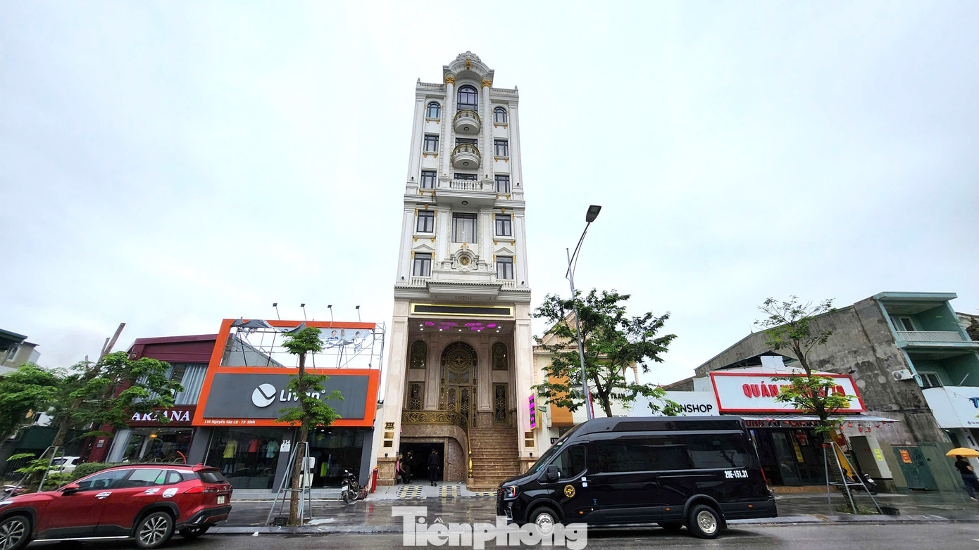 CẬP NHẬT: Công an đồng loạt có mặt tại nhiều cơ sở thuộc hệ thống Thẩm mỹ viện Mailisa- Ảnh 1.