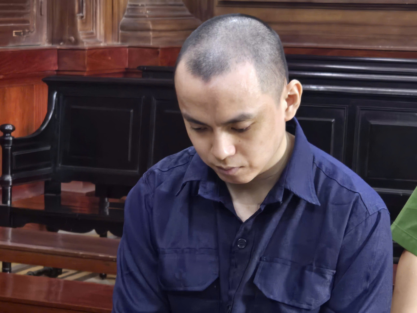 Chuyên viên ngân hàng giả chữ ký khách hàng để giải ngân, chiếm đoạt tiền tỷ- Ảnh 1.