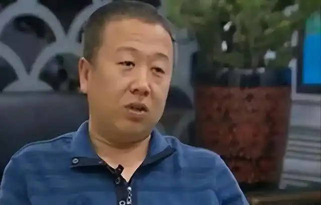 Bị chê cười vì ném 1,58 triệu tấn đá xuống biển trong 5 năm liên tiếp, người đàn ông kiếm được 185 tỷ đồng/năm nhờ “ngân hàng” dưới đại dương- Ảnh 1.