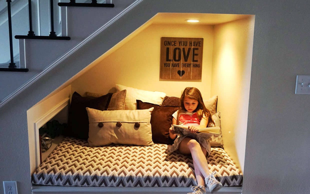 Những ý tưởng biến gầm cầu thang thành không gian sinh hoạt đáng mơ ước- Ảnh 7.
