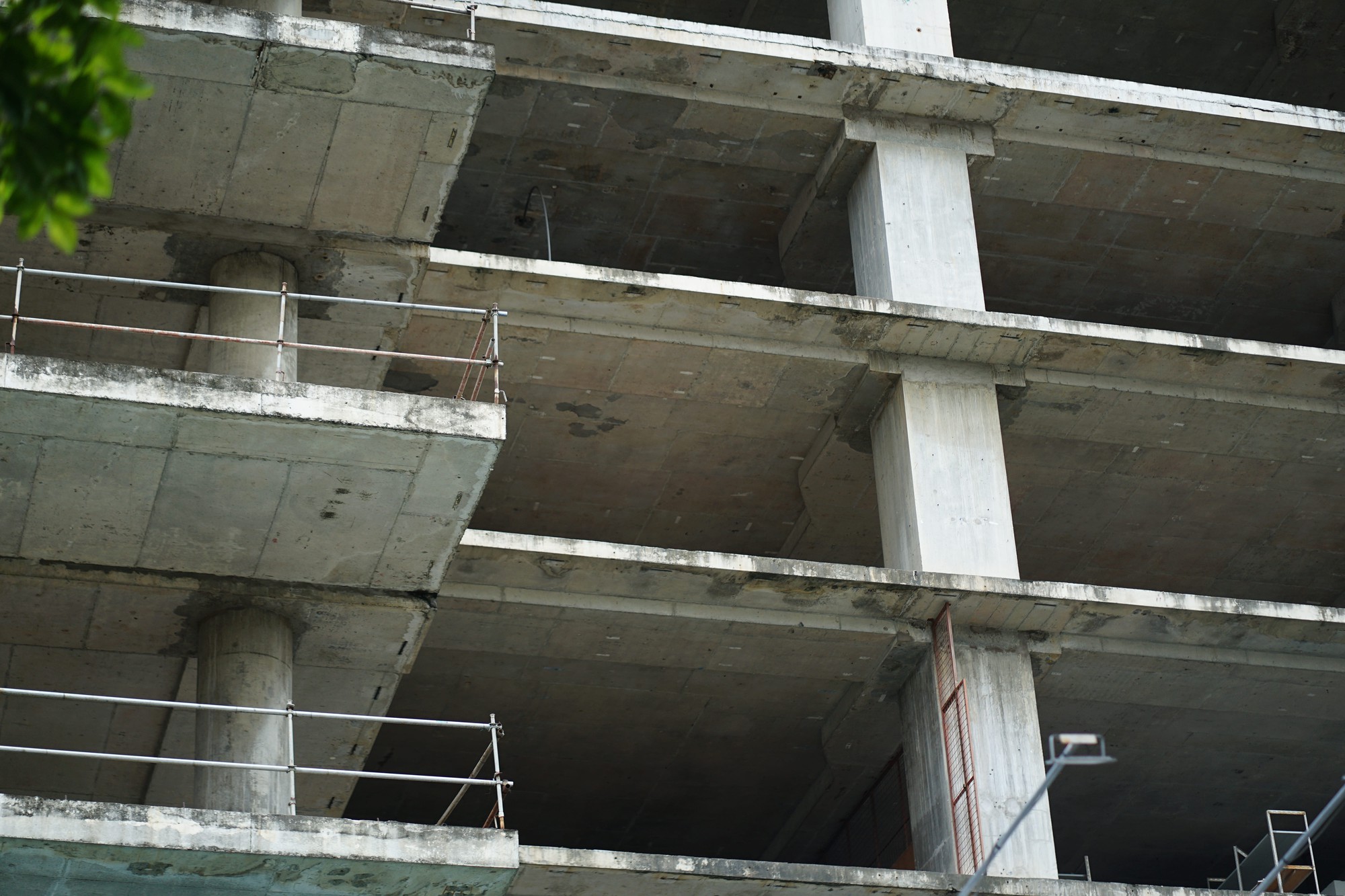 Cận cảnh cao ốc vị trí 'kim cương' được bà Trương Mỹ Lan xin tiếp tục đầu tư từ trại giam- Ảnh 2.