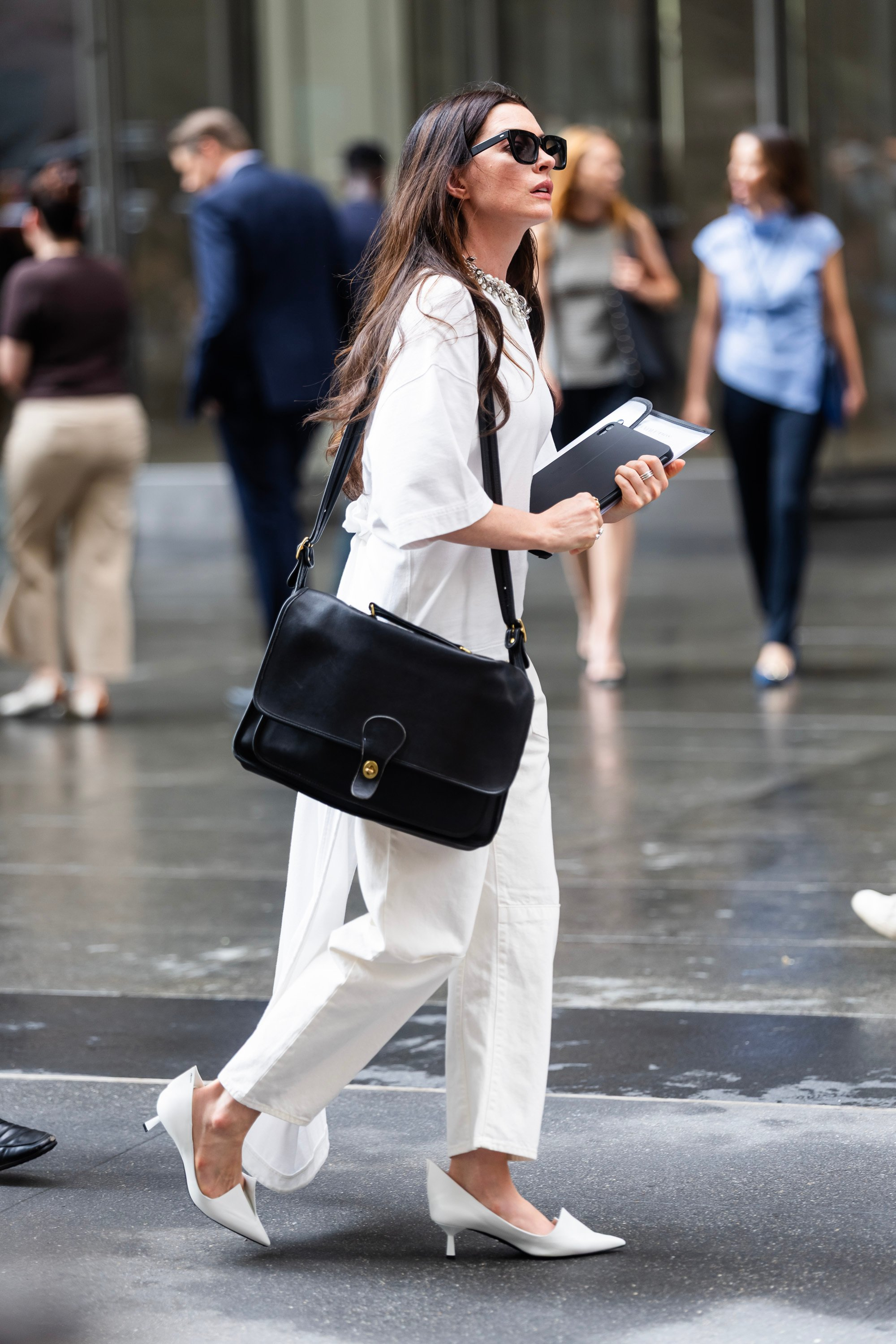 Bắt đầu thất vọng về Anne Hathaway: Yêu nữ hàng hiệu của 20 năm trước có thể thành dĩ vãng- Ảnh 4.