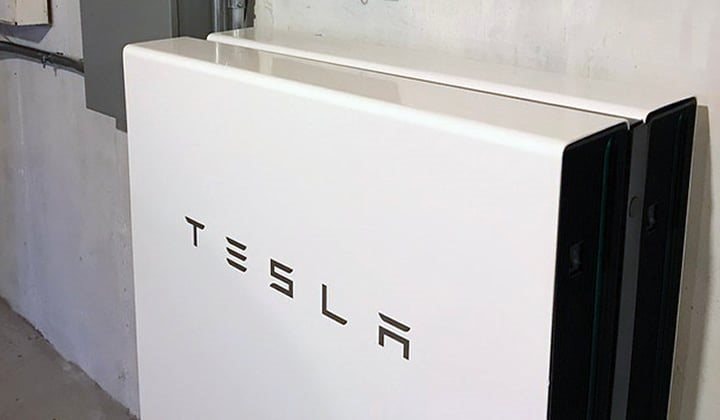 Tesla thu hồi 10.500 thiết bị pin vì lỗi quá nhiệt gây bốc khói, cháy nổ, tham vọng bán sản phẩm khác ngoài xe điện bị ảnh hưởng- Ảnh 4.