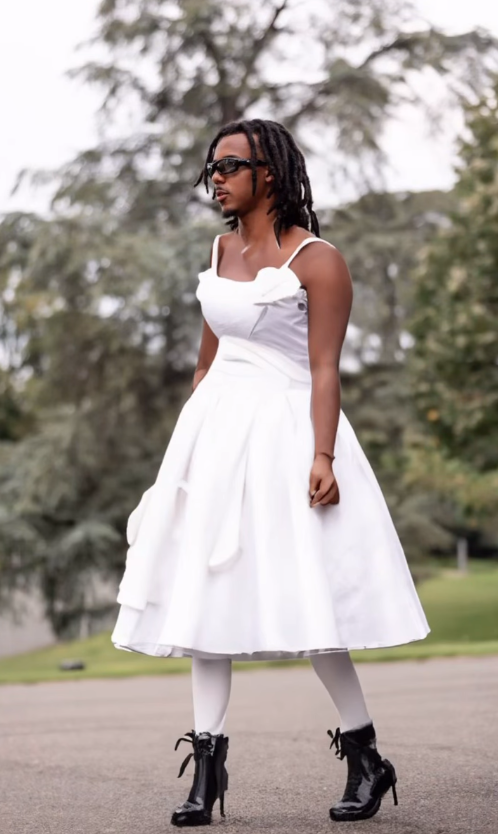 MXH bất ngờ về đội bóng mặc đẹp nhất thế giới: Biết cầu thủ giàu rồi nhưng trình chơi đồ hiệu quá "khét"- Ảnh 3.