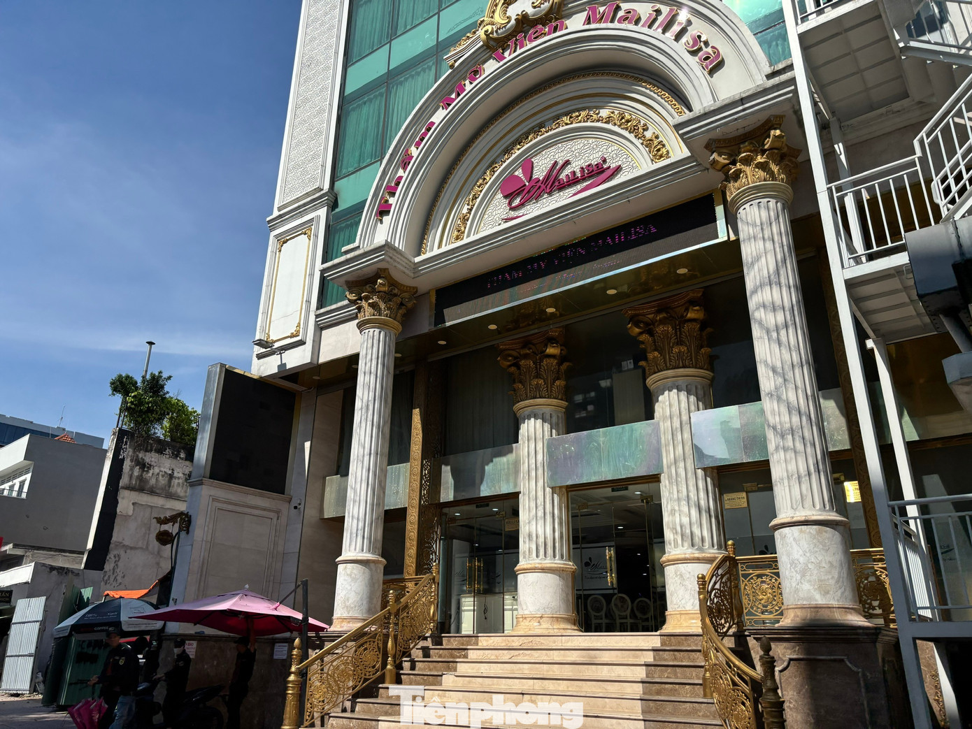 Thẩm mỹ viện Mailisa mở cửa trở lại sau một ngày bị khám xét, lượng khách thưa vắng- Ảnh 4.