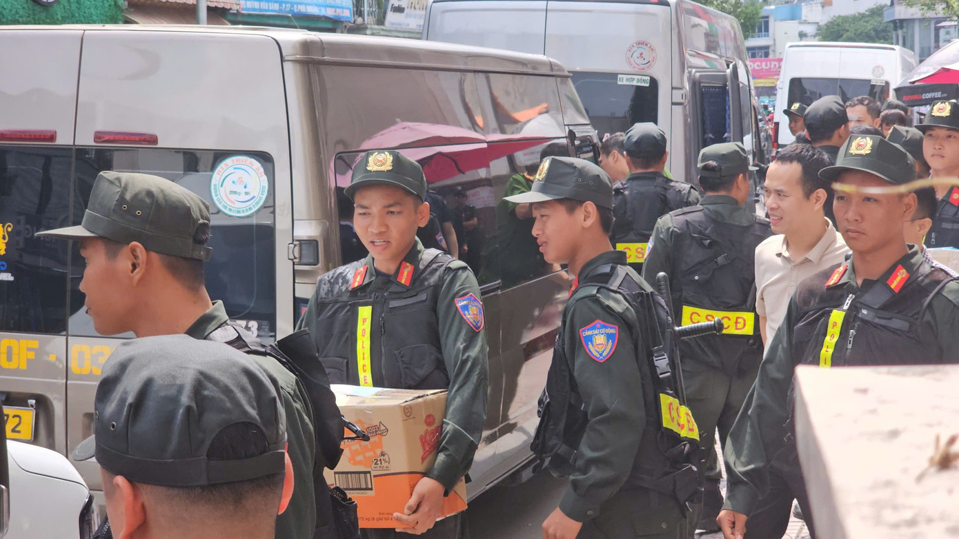 Thẩm mỹ viện Mailisa mở cửa trở lại sau một ngày bị khám xét, lượng khách thưa vắng- Ảnh 5.