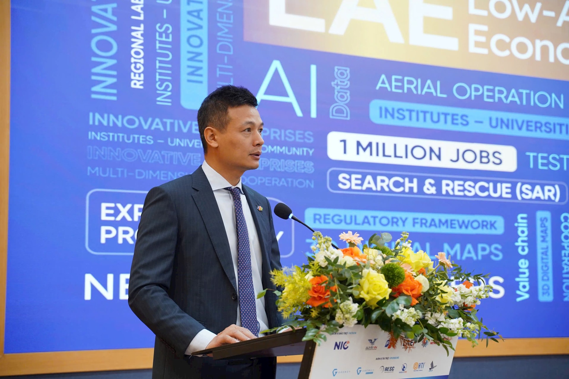 Việt Nam đang đứng trước 'cơ hội ngàn năm có một' để trở thành trung tâm của khu vực và thế giới trong lĩnh vực 700 tỷ USD- Ảnh 3.