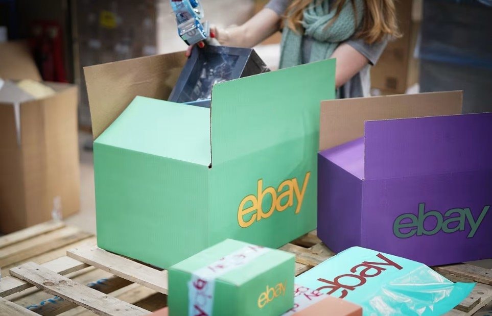 Sàn TMĐT 30 năm tuổi eBay hồi sinh nhờ AI, cổ phiếu tăng vọt 75% từ năm 2020, vượt Microsoft, Meta và Amazon trong năm 2025- Ảnh 1.