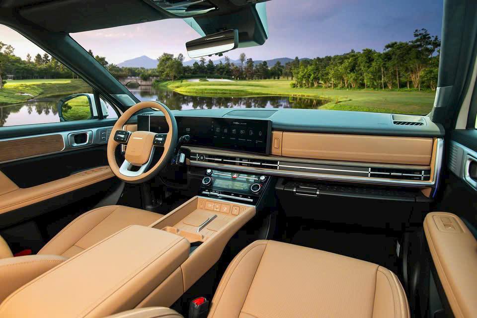 Cầm 1 tỷ đồng mua SUV gầm cao: Santa Fe ưu đãi ‘khủng’ đối đầu chất thực dụng của Fortuner, mu-X và CX-8- Ảnh 2. Cầm 1 tỷ đồng mua SUV gầm cao: Santa Fe ưu đãi ‘khủng’ đối đầu chất thực dụng của Fortuner, mu-X và CX-8- Ảnh 2.