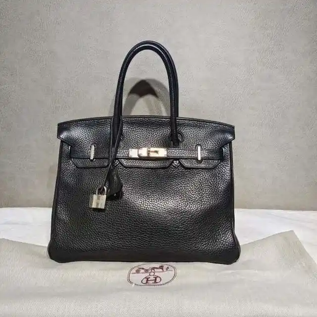 Chi 480 triệu đồng mua Hermès Birkin, cô gái đổi trả 2 lần vẫn chỉ nhận được túi fake liền khởi kiện, tòa tuyên bố: “Phải bồi thường 1,4 tỷ đồng”- Ảnh 1. Chi 480 triệu đồng mua Hermès Birkin, cô gái đổi trả 2 lần vẫn chỉ nhận được túi fake liền khởi kiện, tòa tuyên bố: “Phải bồi thường 1,4 tỷ đồng”- Ảnh 1.
