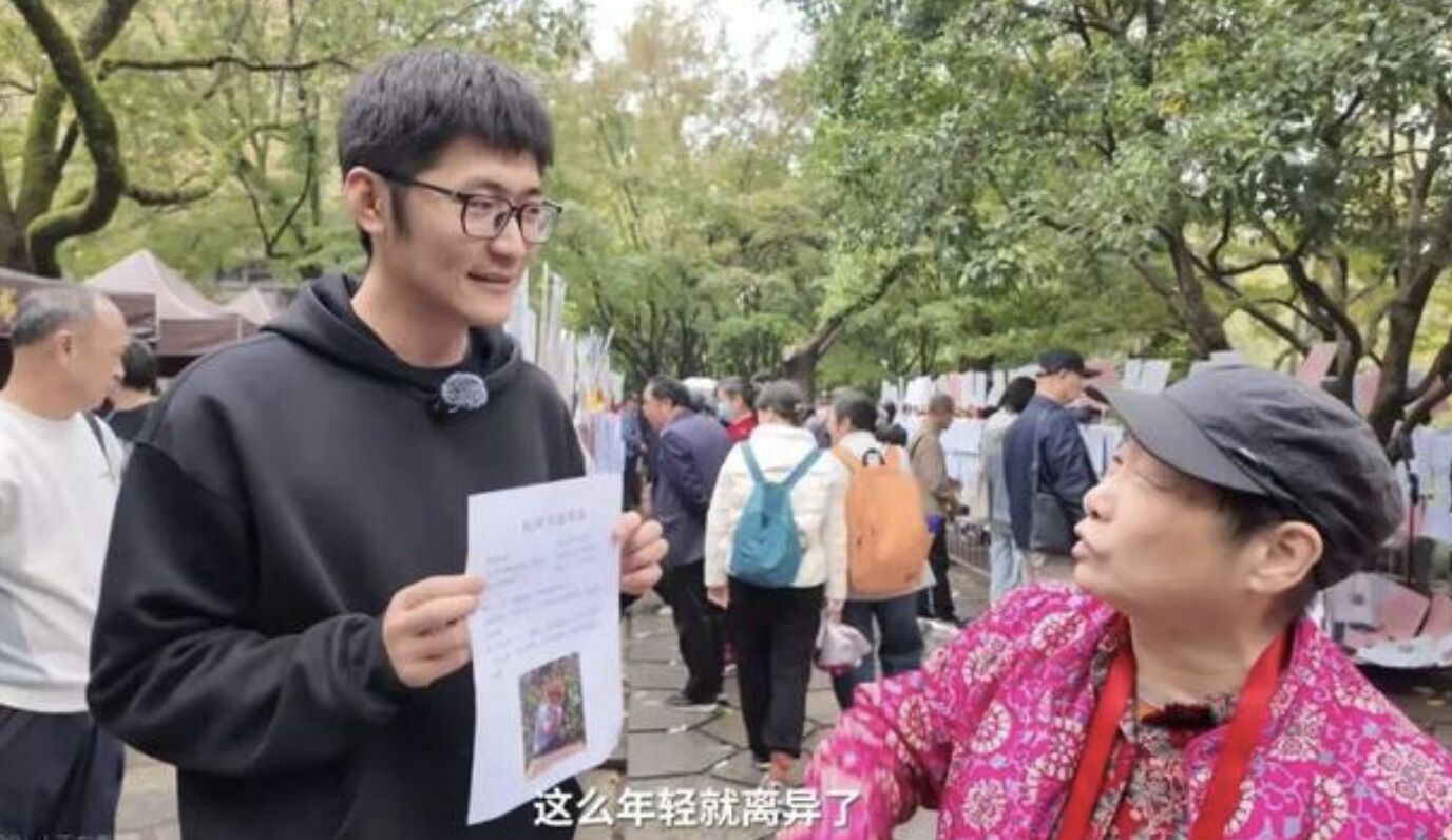 CEO 29 tuổi, doanh thu hơn 370 tỷ/năm giả nghèo đi xem mắt và cái kết bị từ chối vì "học vấn thấp"- Ảnh 2. CEO 29 tuổi, doanh thu hơn 370 tỷ/năm giả nghèo đi xem mắt và cái kết bị từ chối vì "học vấn thấp"- Ảnh 2.