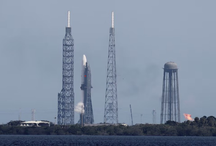 Cặp tàu vũ trụ giá rẻ liên tục bị hủy phóng vì Mặt trời hoạt động bất thường- Ảnh 1.